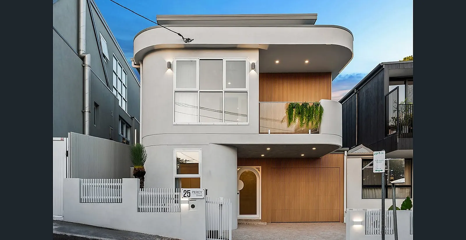 Luxury modern home exterior designed and built by B Modern Homes in Sydney